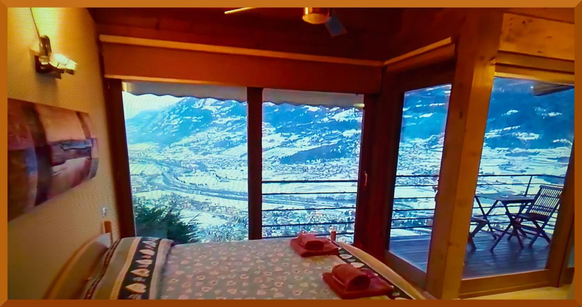 Atmosfera E Vista Mozzafiato Chalets Αόστα Δωμάτιο φωτογραφία