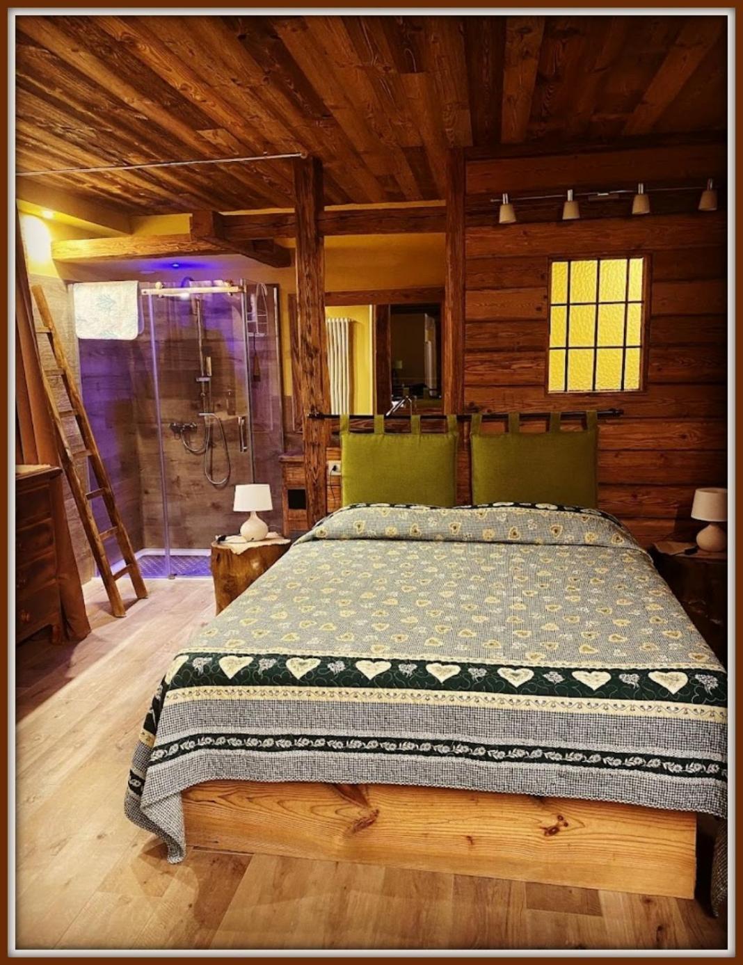 Atmosfera E Vista Mozzafiato Chalets Αόστα Δωμάτιο φωτογραφία