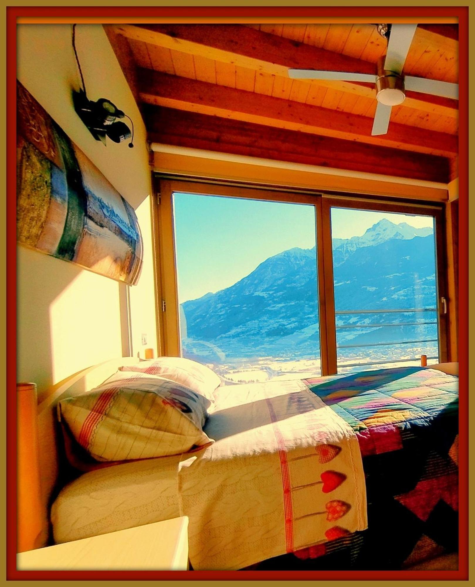 Atmosfera E Vista Mozzafiato Chalets Αόστα Δωμάτιο φωτογραφία
